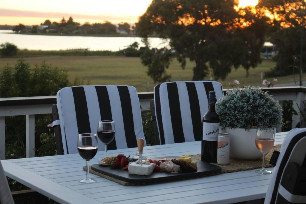 The Boathouse, A Place To Unwind & Explore *
