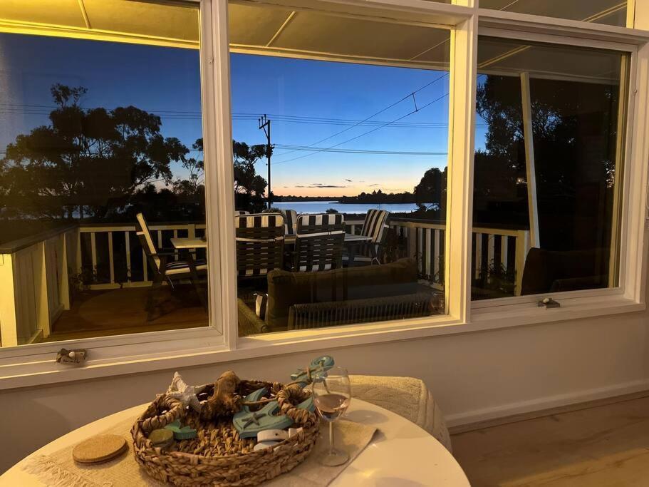 The Boathouse, A Place To Unwind & Explore * Clayton Bay