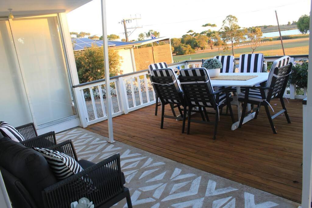 The Boathouse, A Place To Unwind & Explore *